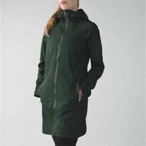 Lululemon Definitely Raining rain jacket